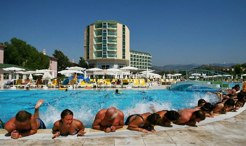 Hedef Beach Resort Hotel